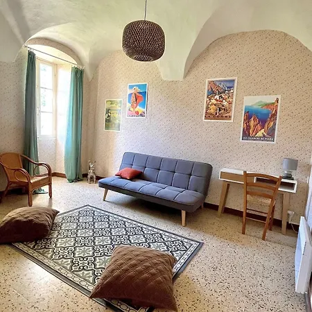 Casa de Férias Maison De Village Atypique San-Giovanni-di-Moriani