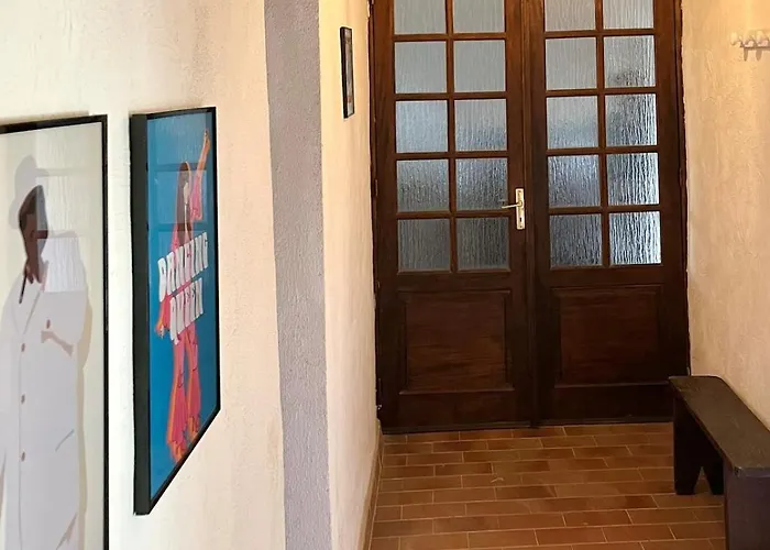 Maison De Village Atypique Ferienhaus